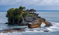 view tanah lot